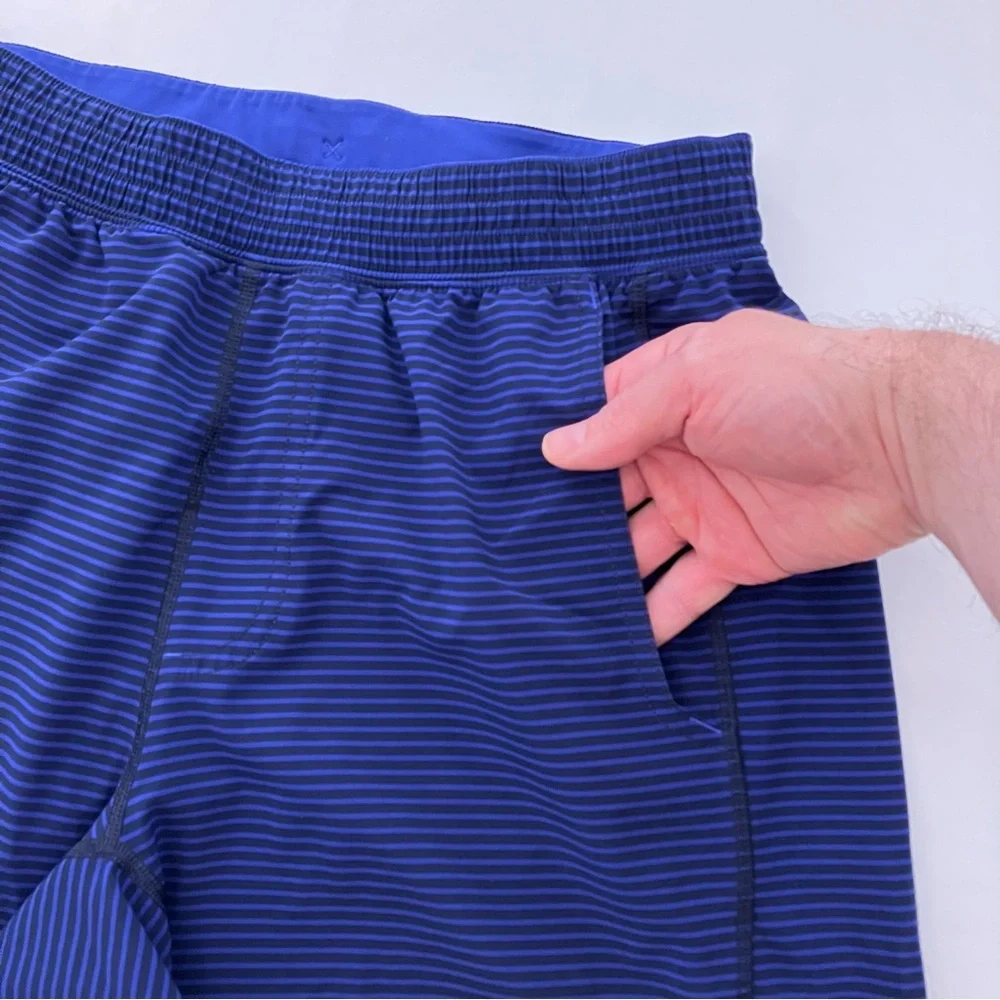 Lululemon Men’s Short 11” Athletic Shorts Size 30 - 32"  Striped Stretch Purple - Picture 3 of 15
